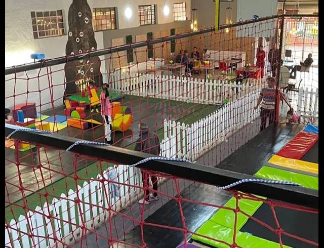 450M² BUSINESS FOR SALE IN LENASIA EXT 11